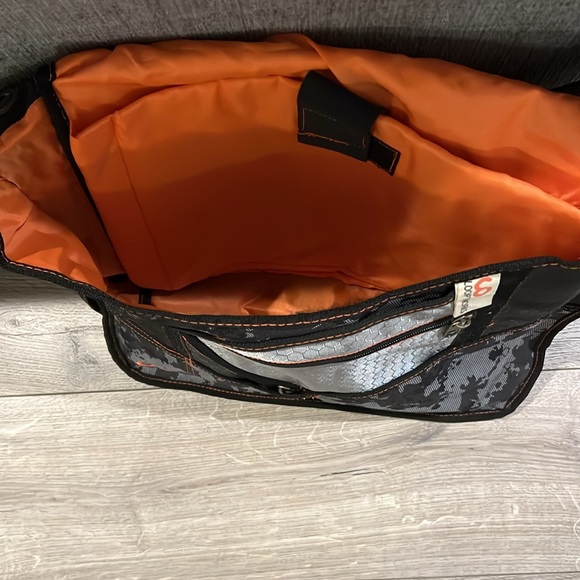 Looptworks Noll Messenger Bag  Limited Edition Shoulder Bag Made in USA Gray - Picture 6 of 10